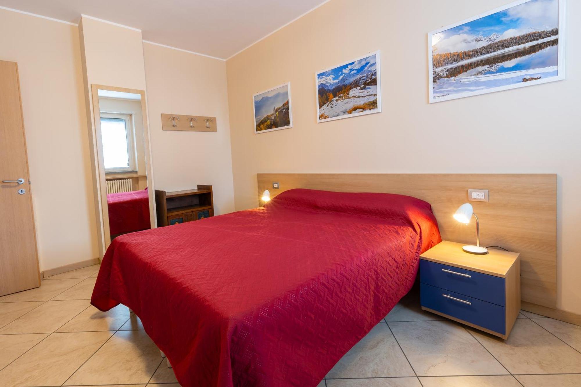 Residenza Il Castello Daire Sondrio Dış mekan fotoğraf
