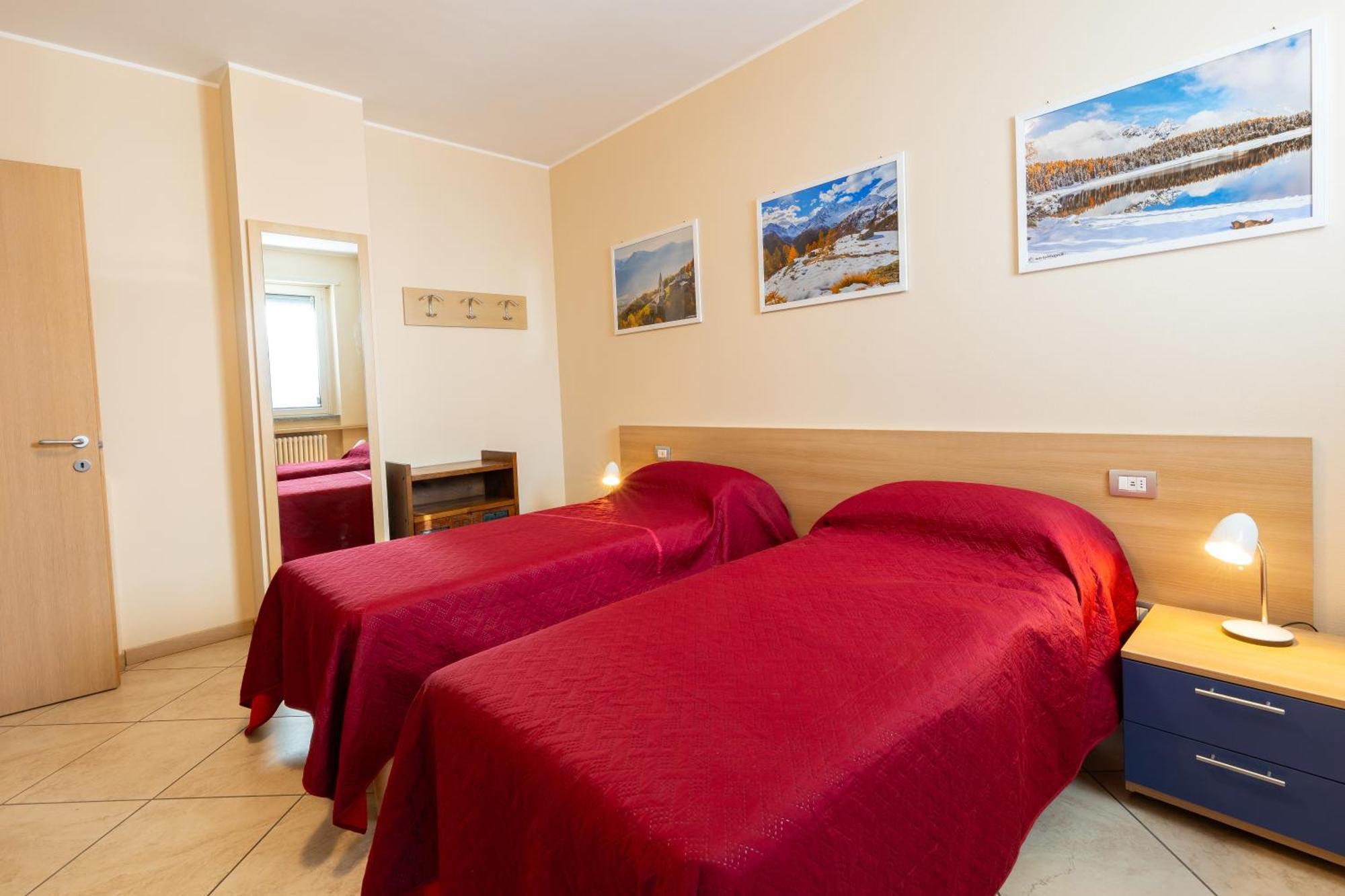 Residenza Il Castello Daire Sondrio Dış mekan fotoğraf