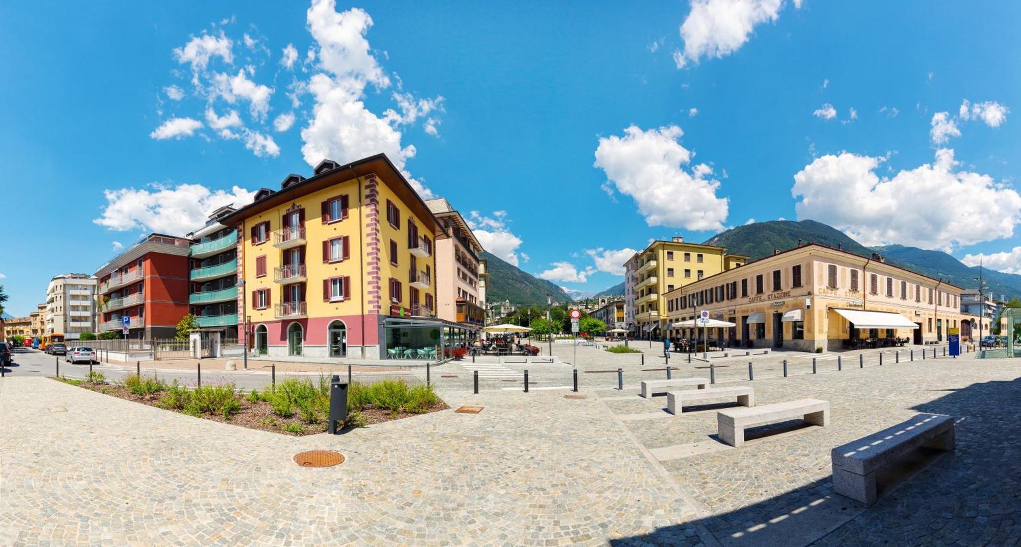 Residenza Il Castello Daire Sondrio Dış mekan fotoğraf